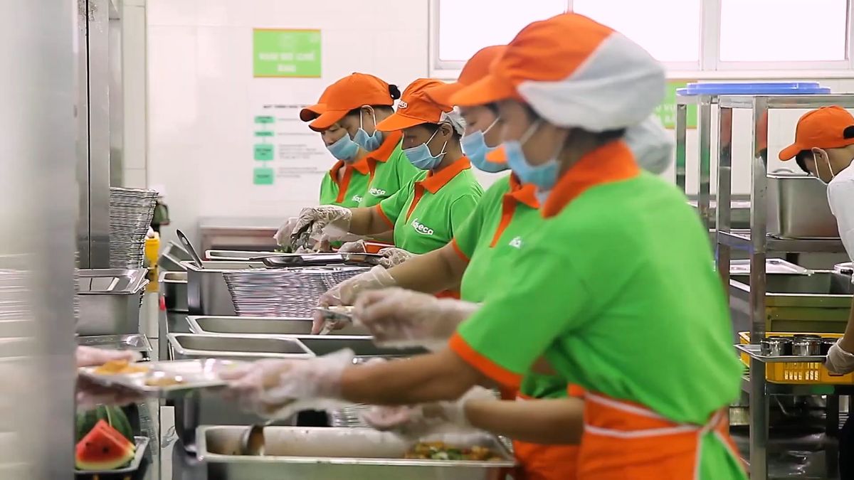 什么是工业餐？ 工业餐饮灶的操作过程 – Suất ăn công nghiệp nhà máy Trung Quốc