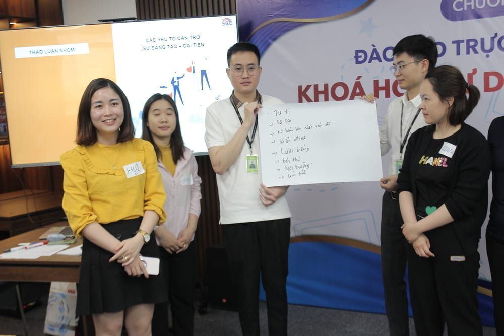 Hoạt động nội bộ