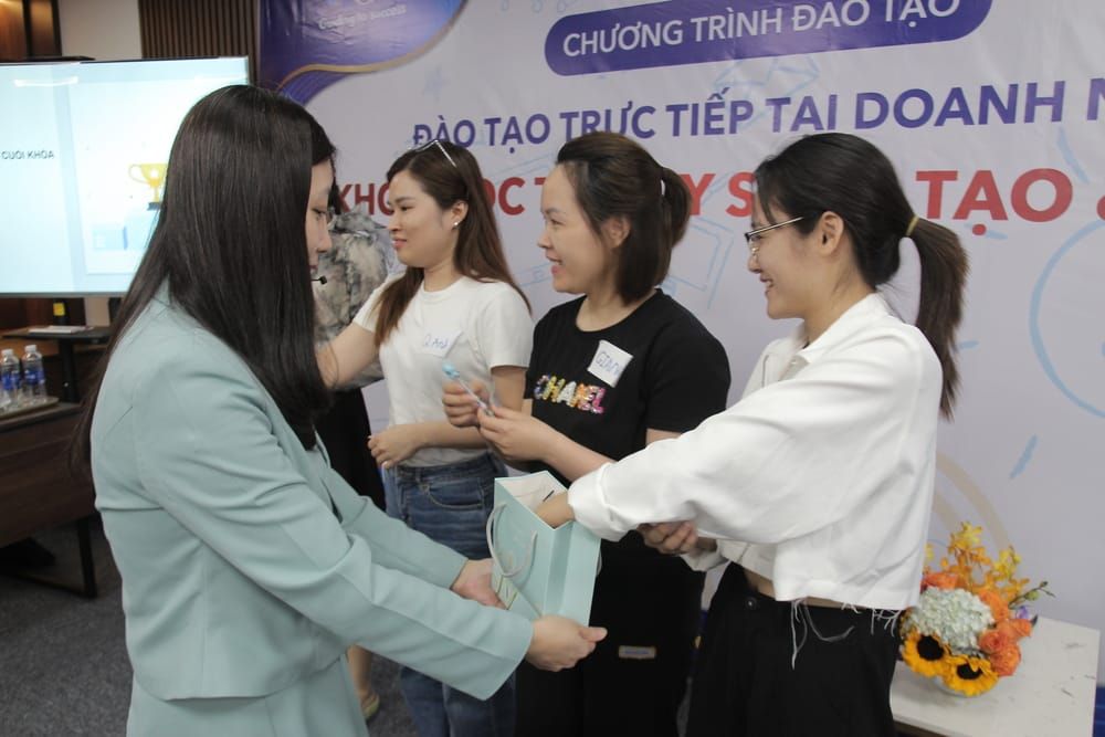 Hoạt động nội bộ