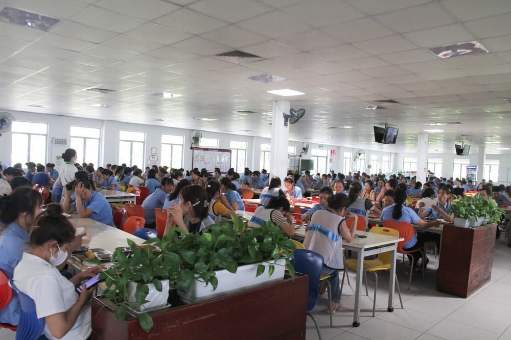 工业餐饮供应公司食品质量管理与评估 – Dịch vụ suất ăn công nghiệp nhà máy Trung Quốc
