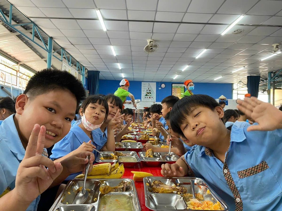 An toàn thực phẩm suất ăn bán trú trường học