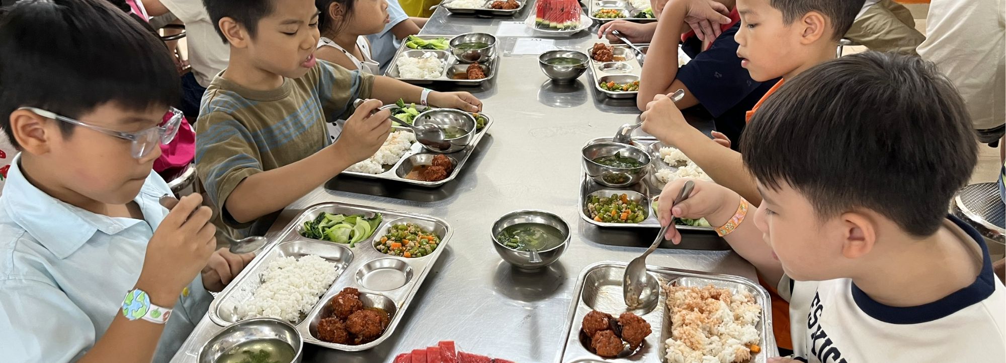 Hoạt động nội bộ