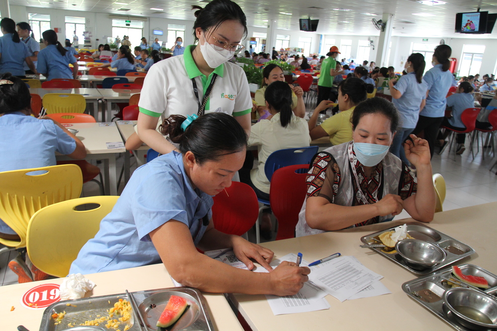 Đảm bảo tiêu chuẩn dinh dưỡng trong suất ăn công nghiệp cho các khu công nghiệp tại Bắc Ninh