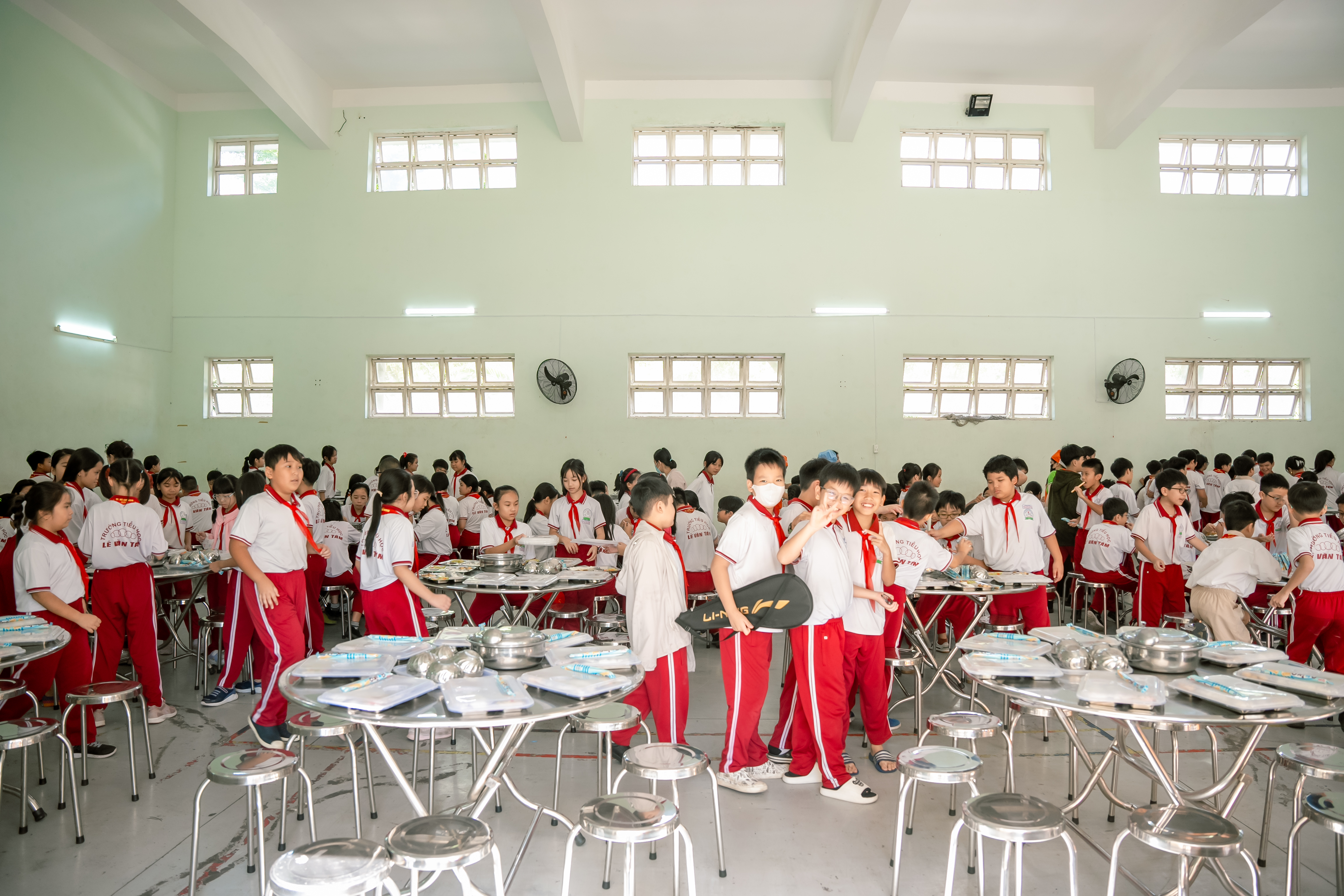 suất ăn bán trú, suất ăn trường học, cung cấp suất ăn cho trường học, cung cấp suất ăn trường học, công ty cung cấp suất ăn trường học, suất ăn cho trường học, suất ăn công nghiệp cho trường học, suất ăn học sinh tiểu học, suất ăn trường học mới nhất, suất ăn trường tiểu học, suất ăn học sinh THPT, nhà thầu suất ăn, dịch vụ suất ăn bán trú, bếp ăn tập thể